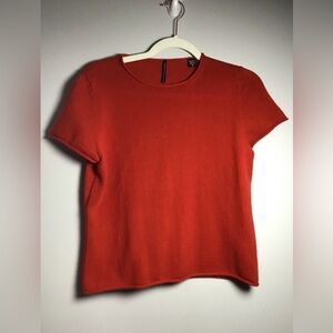 ISDA & Company 100% Cashmere Crewneck rolled edge cap sleeve sweater Red Sz M Wm